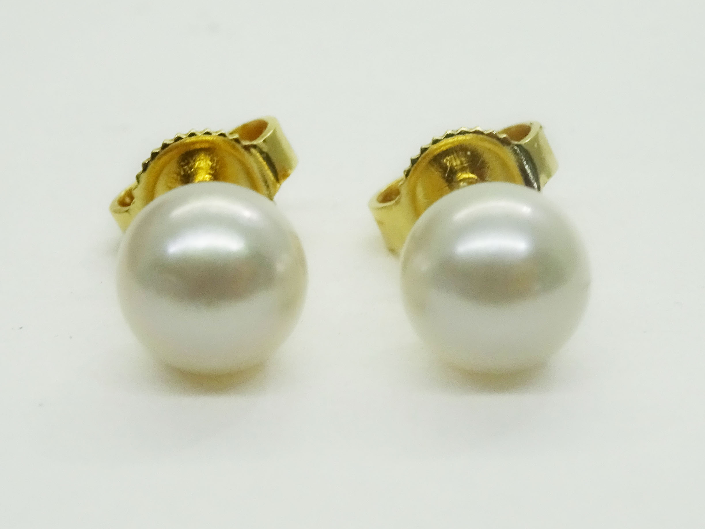 Estate Mikimoto 6mm Pearl Stud Earrings 18k Gold - Jewelry & Coin Mart ...