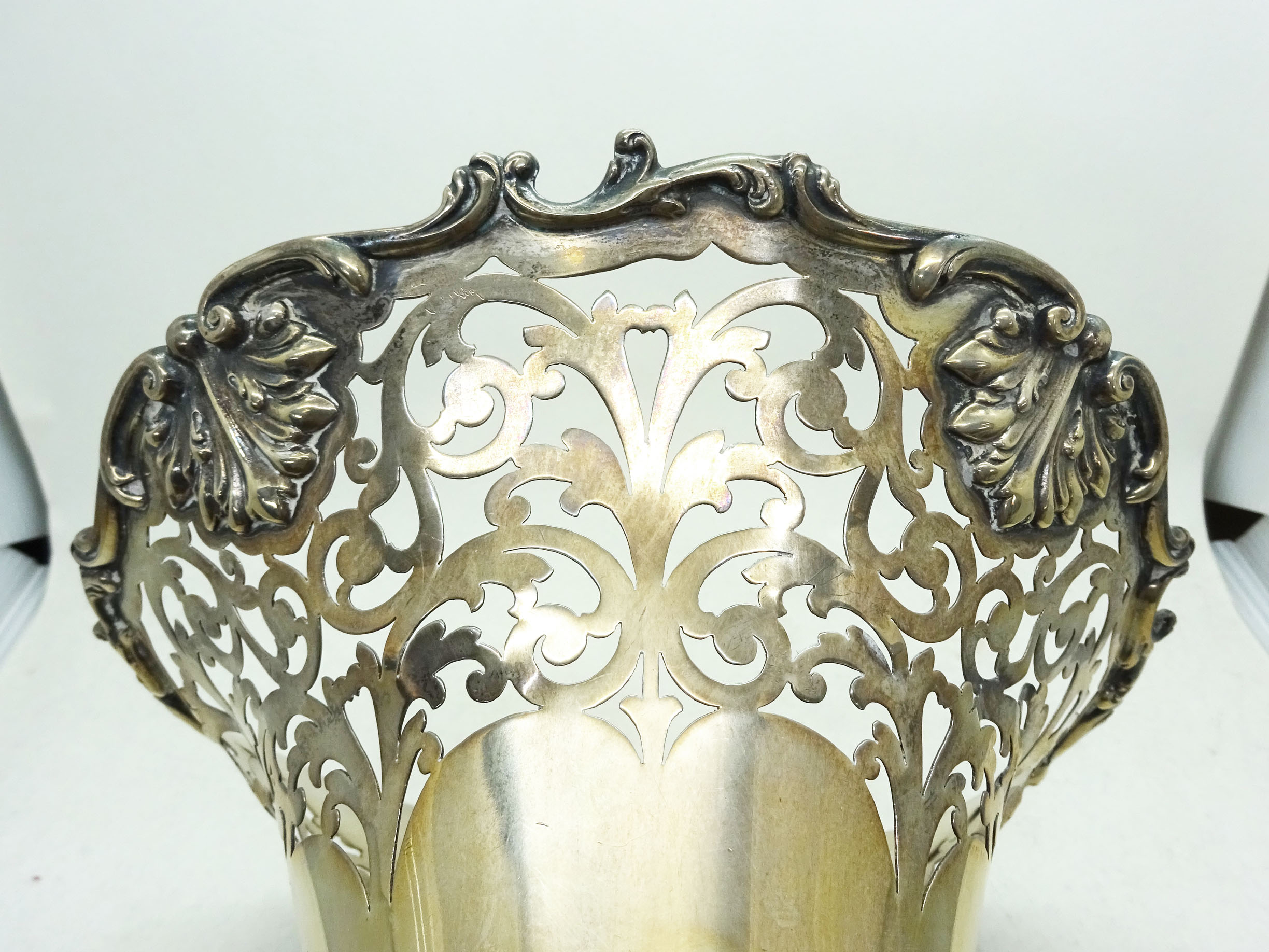 Antique Birks Pierced Sterling Silver Flower Vase 705 grams Jewelry