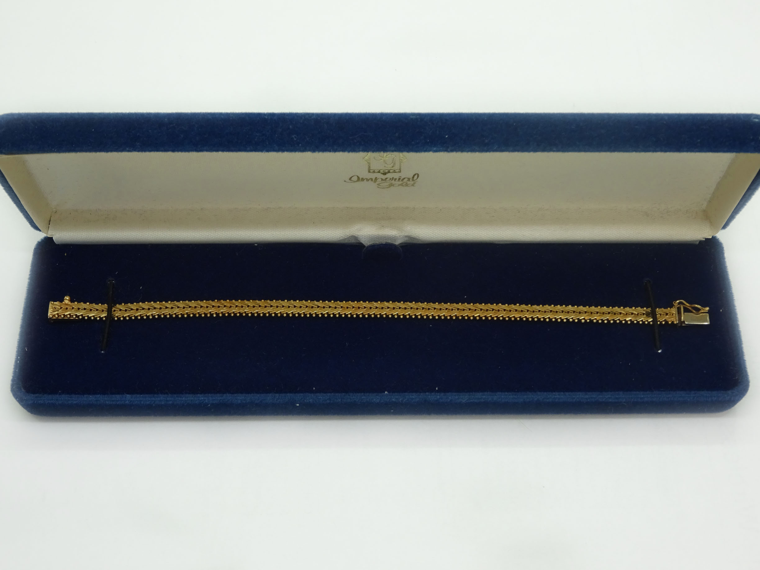 4.67 Carat Round Diamond Tennis Bracelet in 18 Carat White Gold – Imperial  Jewellery